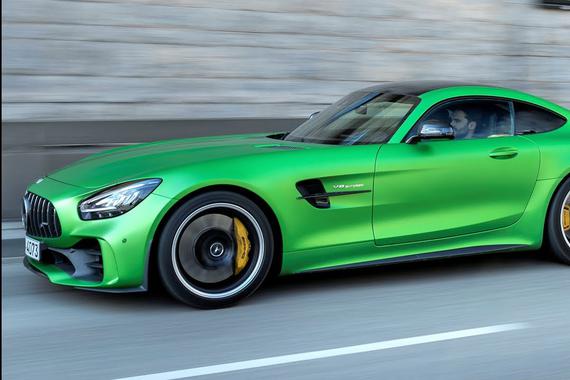 一枚猛兽 2019梅赛德斯AMG GT-R
