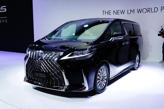 2019上海车展：雷克萨斯LM全球首发