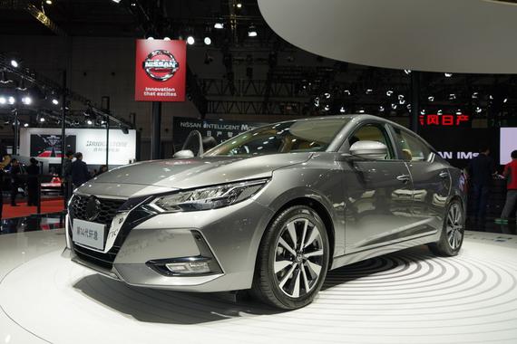 VLOG看车展：日产小沙发 吉利开新花