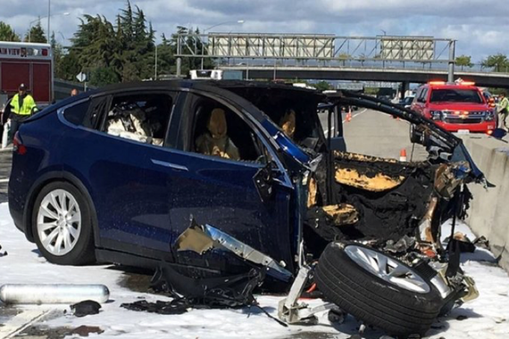 特斯拉自动驾驶系统疑发生错误致司机死亡 家人起诉