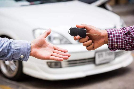 借车又惹祸？违章206次，扣841分，累计罚款31550元！