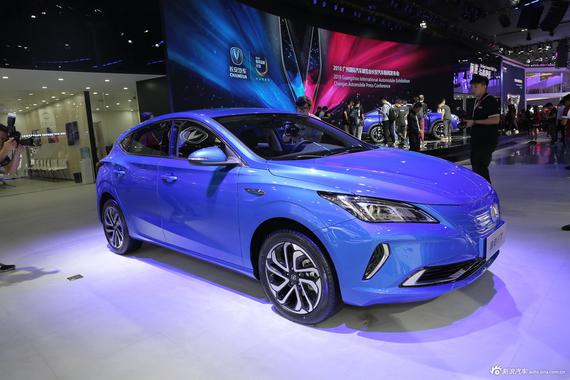 长安逸动ET今日上市 综合续航达到405km