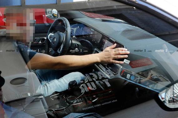 预计9月亮相 全新宝马M3部分内饰曝光