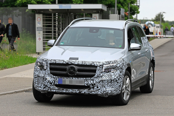 9月法兰克福车展首发 奔驰GLB量产版谍照曝光