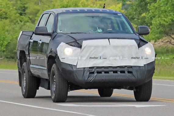 混动大皮卡 丰田新Tundra最新谍照曝光