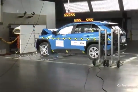 安全系数高不高？2019款丰田RAV4碰撞测试