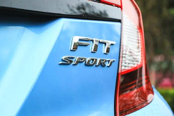 二师兄玩车 |受国六影响，飞度或就此停售，“平民超跑”告一段落