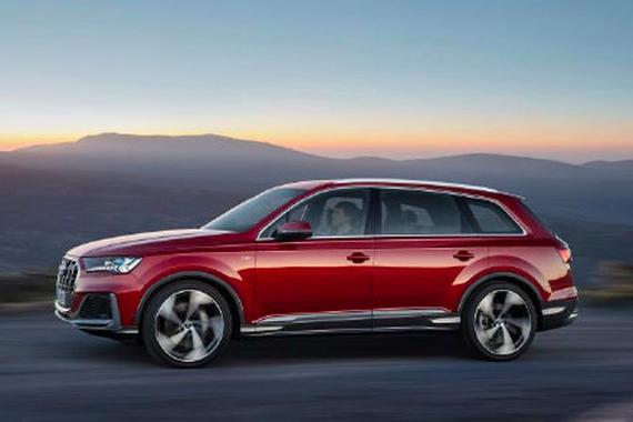 采用最新家族式设计 2020款奥迪Q7发布