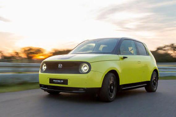 标配电子外后视镜 本田e电动车展示