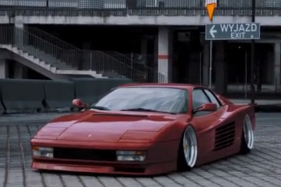 80年代最美超跑 法拉利Testarossa重现