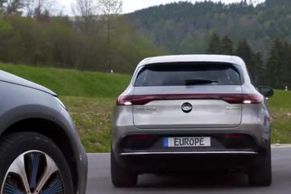 实拍奔驰EQC电动车的防撞警报声音