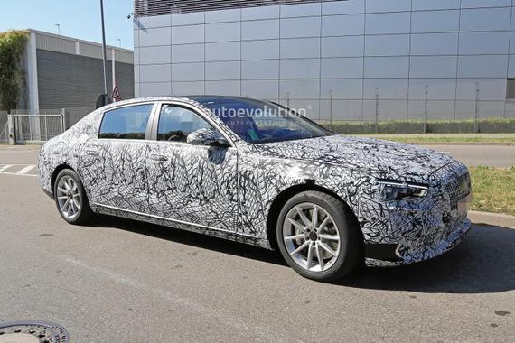 V12发动机或缺席 新一代迈巴赫S级谍照