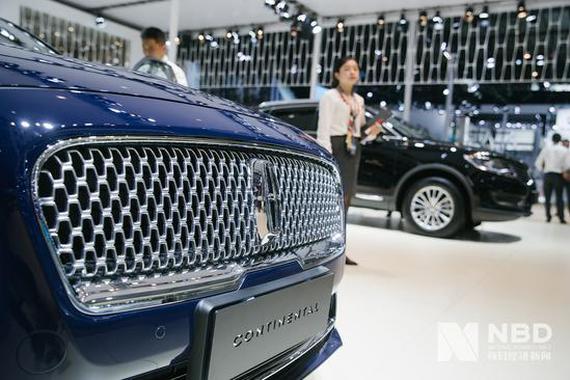 人民币“破7” 买进口车要涨价？