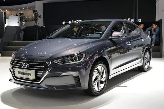 领动PHEV将于8月14日上市 百公里油耗仅1升