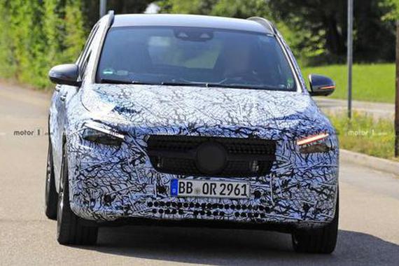 全新AMG GLA 35/GLA 45路试谍照曝光