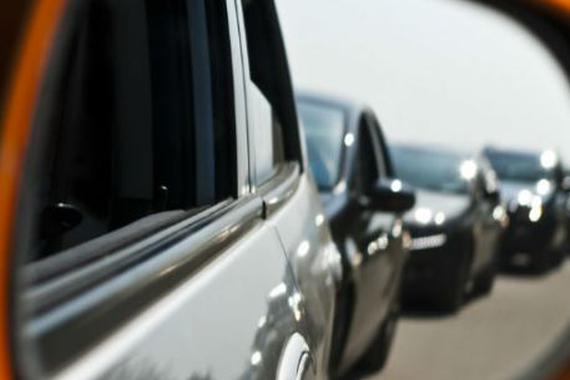 一天就下订单，自燃也阻止不了……他们为何买了新造车企业的电动车？