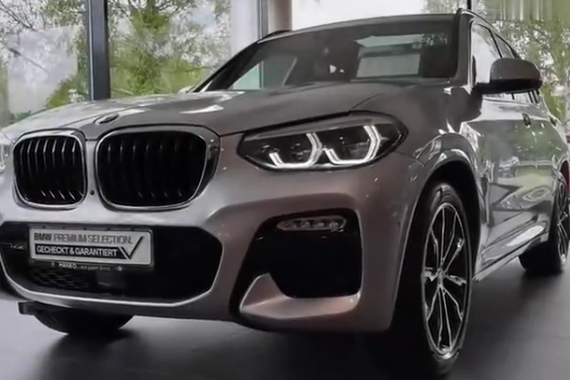 2019款宝马X3 20d 豪华运动型跨界车