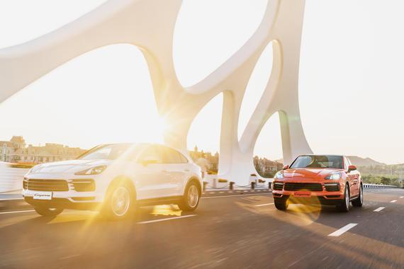 有钱人该怎么玩？