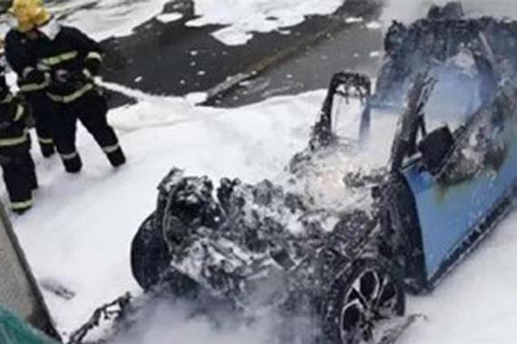 调查显示 超四成新能源车在行驶时起火