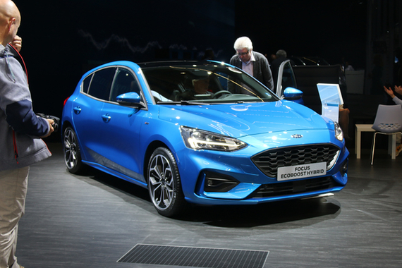 一起为蓝天做贡献 福特福克斯混动版亮相