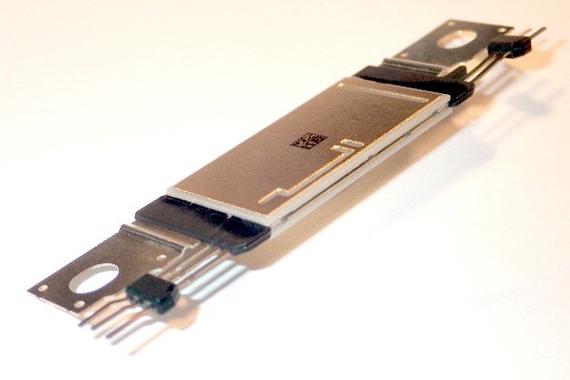 德尔福推出800伏碳化硅逆变器 电动车充电时间减半