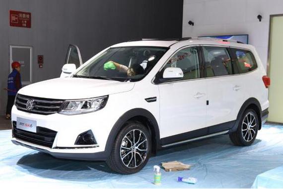 东风风行SX6国六版上市 售5.99万元起/推3款车型