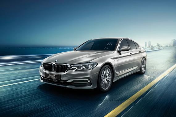 新能源产品加速升级 全新宝马X1/宝马5系插混版上市