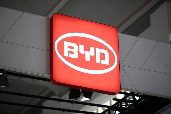 比亚迪“新能源神话”破灭？三季度销量下滑30% 利润暴跌超8成