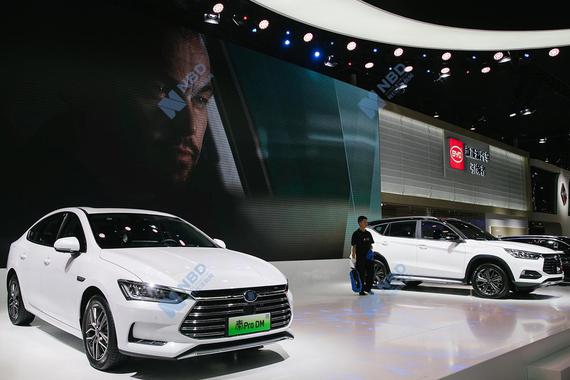 比亚迪与丰田成立合资公司  双方各出资50%