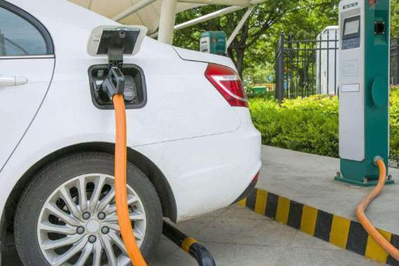 换电池抑或换车？新能源车两难选择亟待破解
