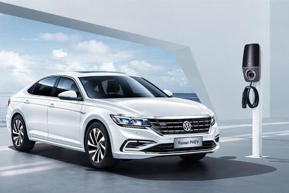 2020款帕萨特PHEV上市 售价24.39-25.39万元