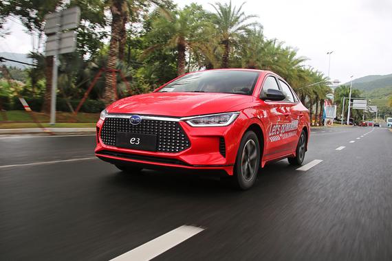 10万纯电刚需好选择 比亚迪e3试驾