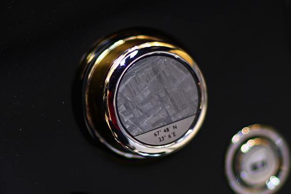 宇宙到底是什么？时间是连续的吗？她给出了答案