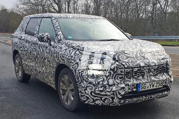 三菱全新欧蓝德谍照曝光 将提供插电混合动力版本