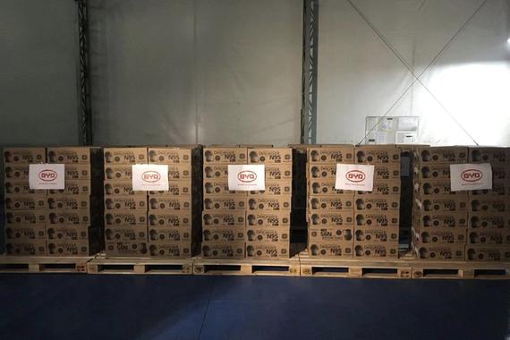 比亚迪驰援新冠肺炎疫情100万元物资从巴西发往国内