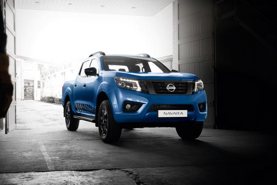 日产纳瓦拉高端皮卡推新款 内外配置升级