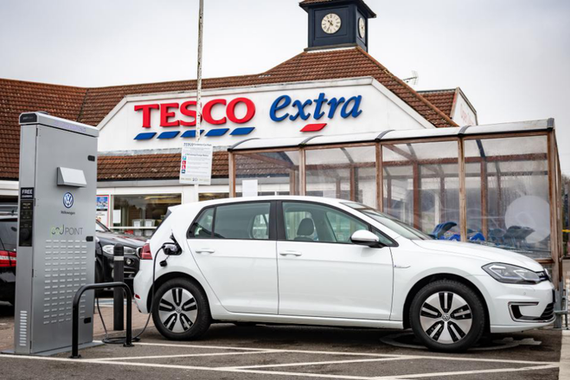 英国超市充电桩数量猛增至1115个 2年内翻番