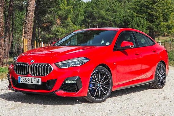 宝马2系轿跑版实拍曝光 年内开售/外观更运动