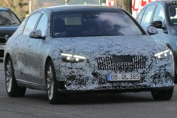 V型12缸的绝唱？全新奔驰迈巴赫S级谍照曝光