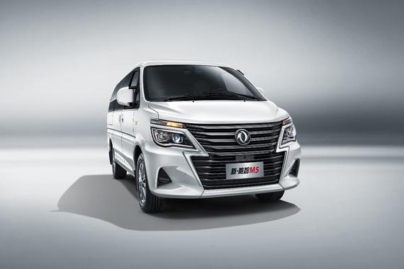 东风风行新菱智M5/M5 EV即将上市 造型更年轻化