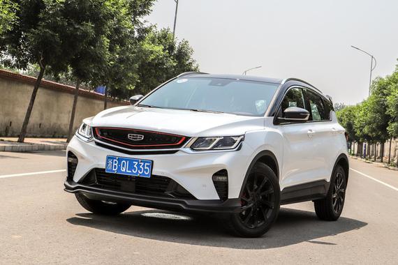 SUV界“小钢炮”换装登场 试驾体验吉利缤越PRO