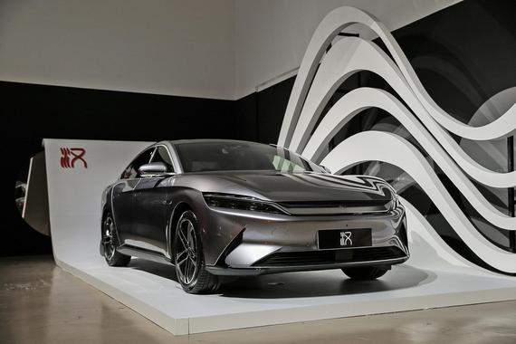 如何用设计诠释旗舰？ 比亚迪汉设计亮点解析