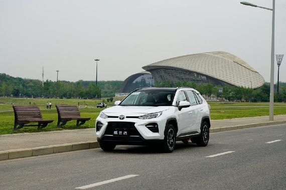 深度试驾两个版本威兰达：2.0L四驱能越野，双擎加速能力强