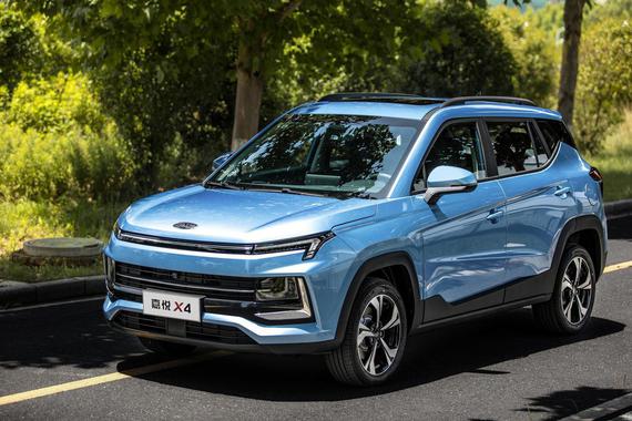 同级首搭ACC/全系1.5T动力 江淮嘉悦X4正式上市 售价6.28万起