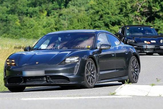 最帅电动旅行车 保时捷Taycan Cross Turismo谍照曝光