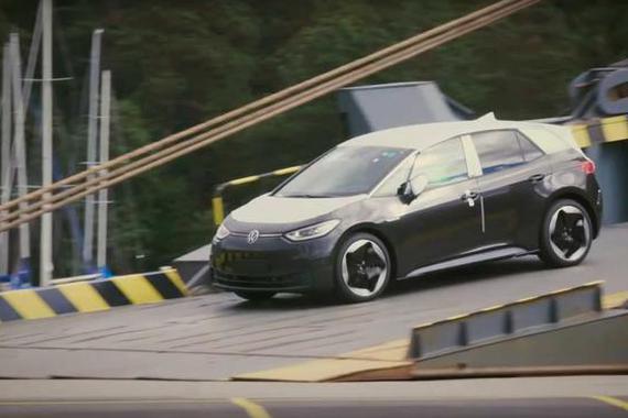 约300辆ID3抵达瑞典 9月交付首批客户