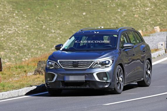 全新大众ID.6旗舰电动SUV谍照首曝 对手特斯拉Model X