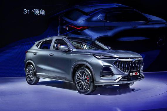 搭载蓝鲸1.5T发动机 长安欧尚X5将于10月20日开启预售