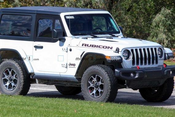 Jeep牧马人半开门设计原型车谍照首曝 采用两段式开口设计