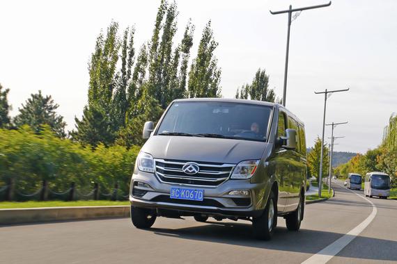 创业好帮手 试驾上汽大通MAXUS V80 PLUS城市版